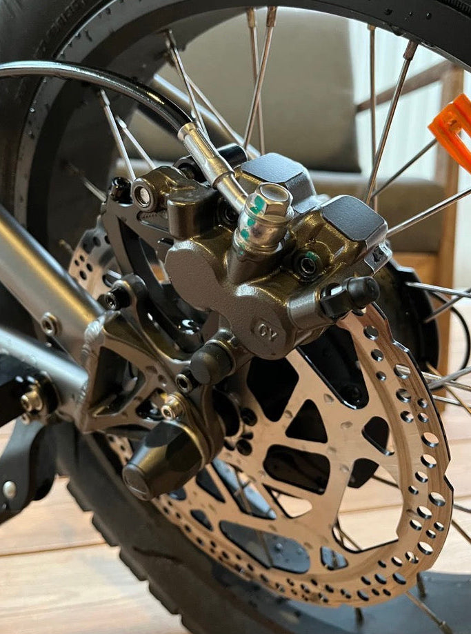 Ultra Bee Rear Brake Kit - Fits Fatboys, Cruzrs, Ace, and other Fat-Tyres!