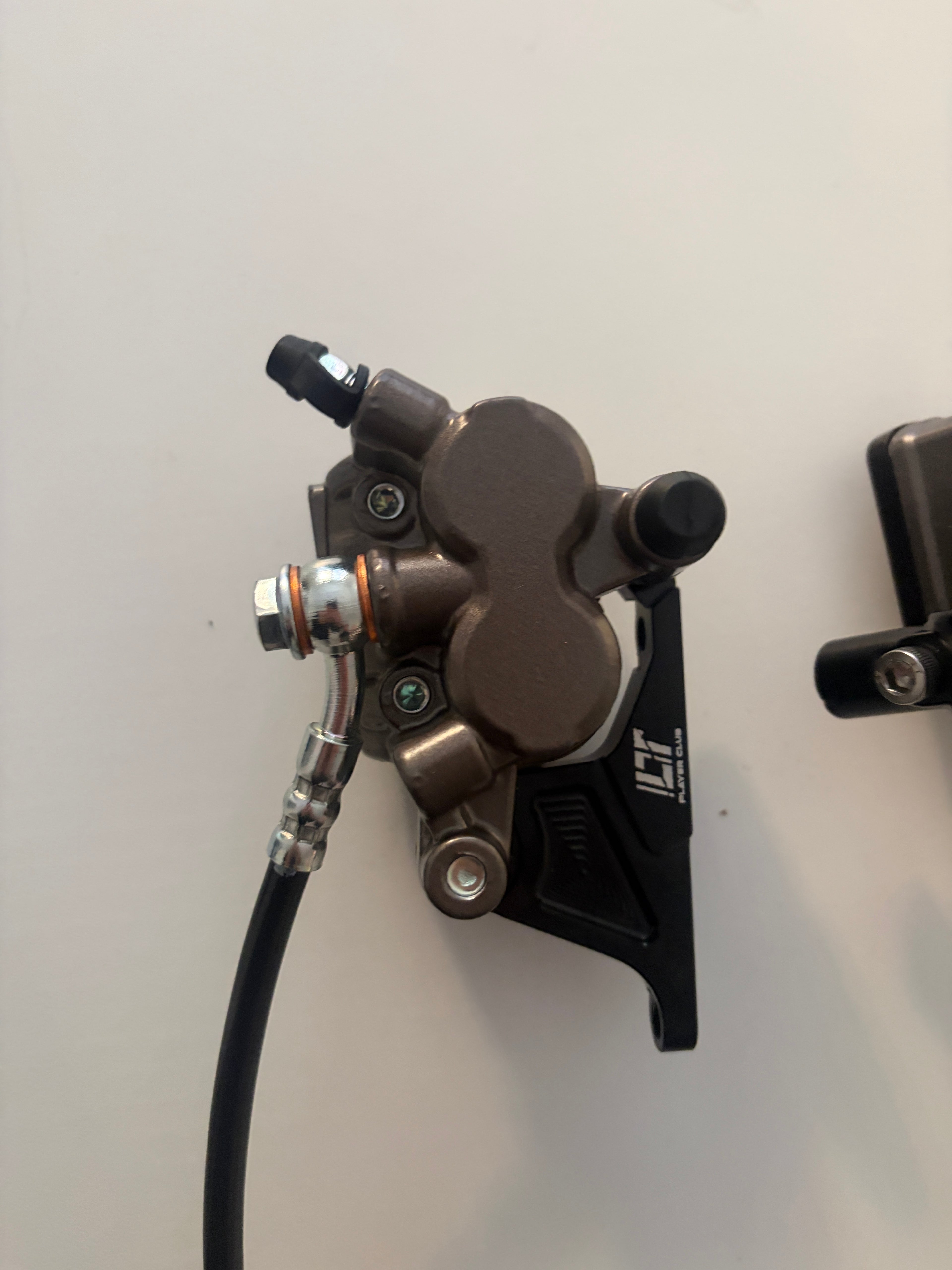 Ultra Bee Rear Brake Kit - Fits Fatboys, Cruzrs, Ace, and other Fat-Tyres!
